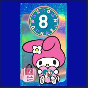 Blue and White Men's T-Shirt Size L